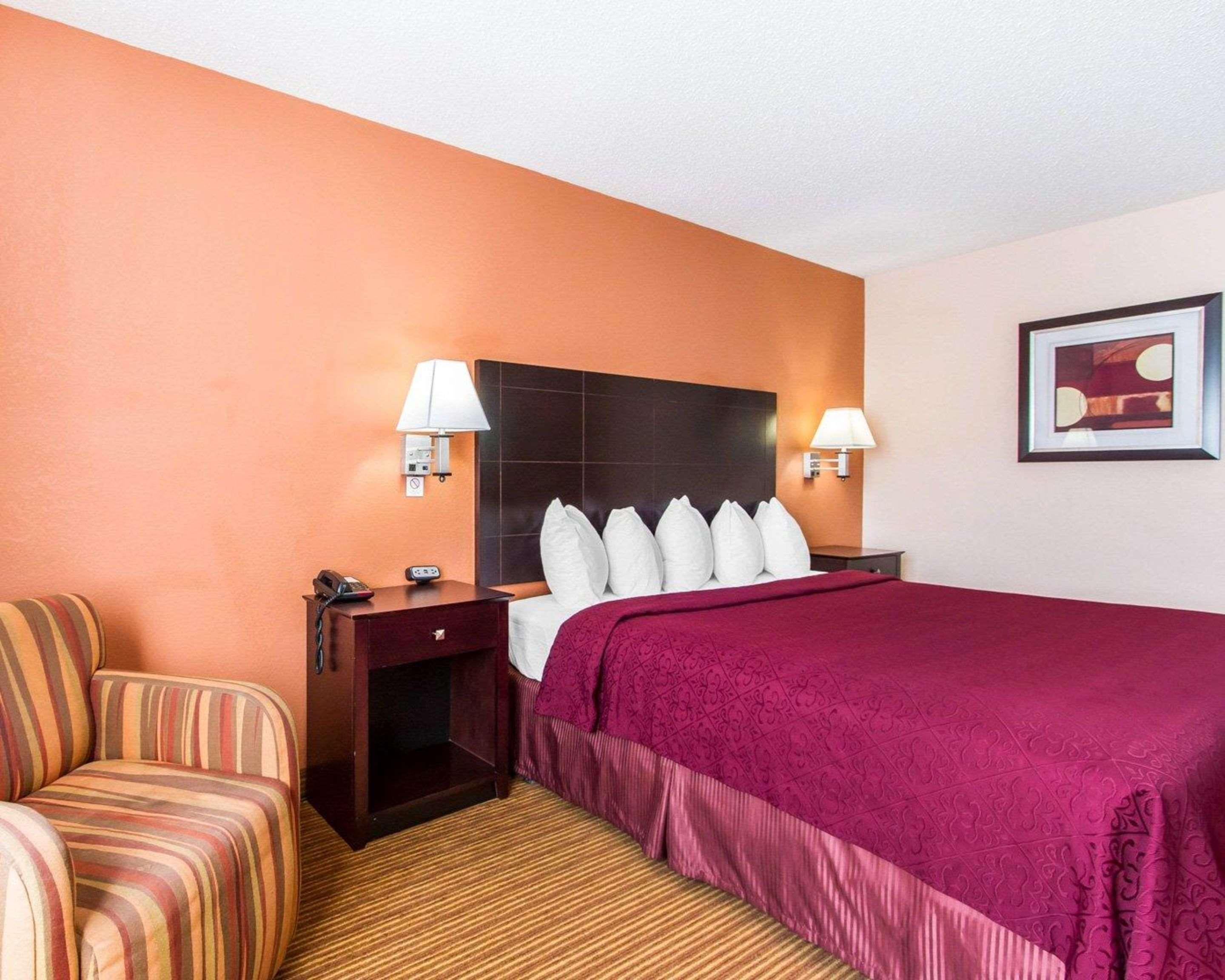 Quality Inn & Suites Ottumwa North Extérieur photo
