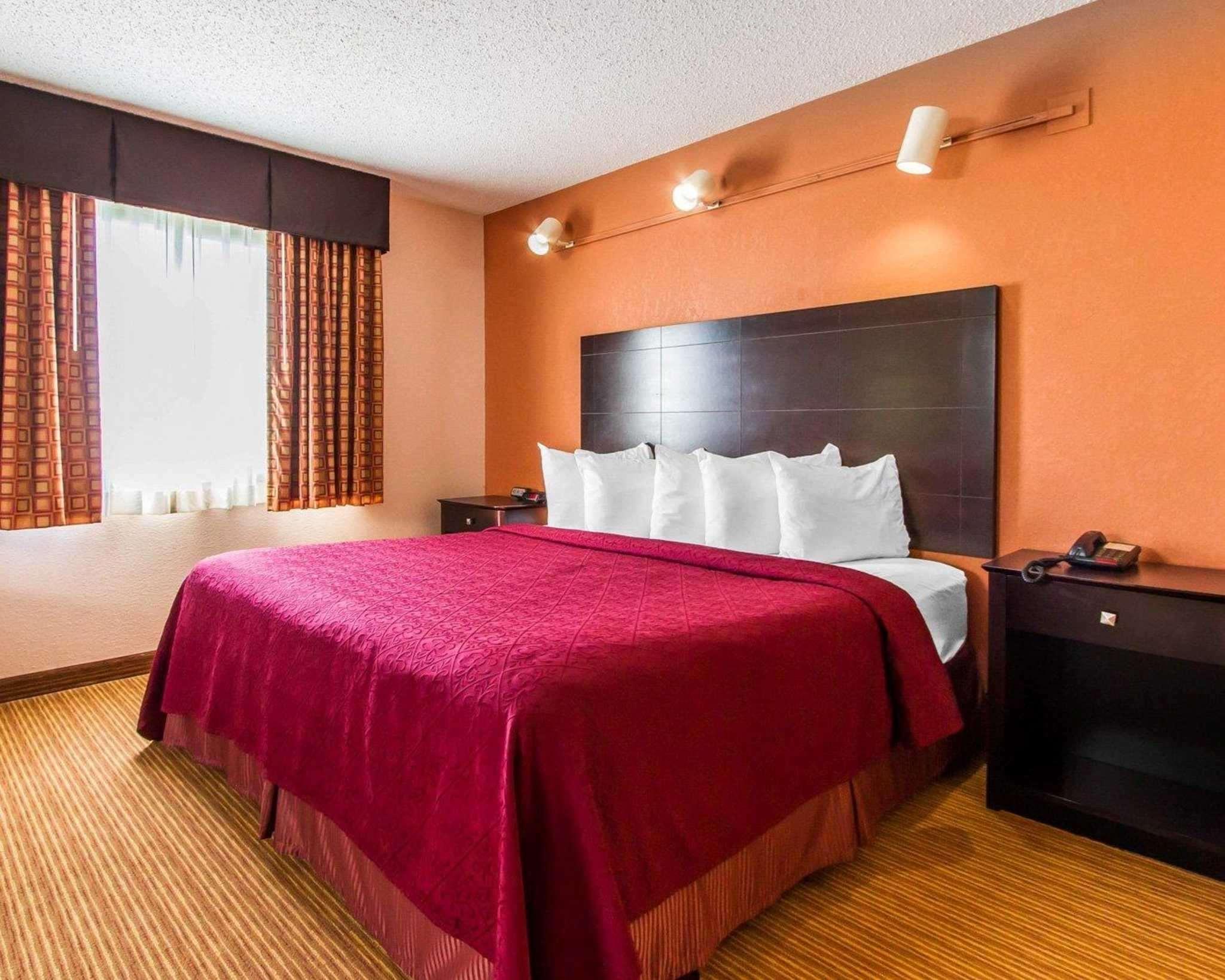 Quality Inn & Suites Ottumwa North Extérieur photo