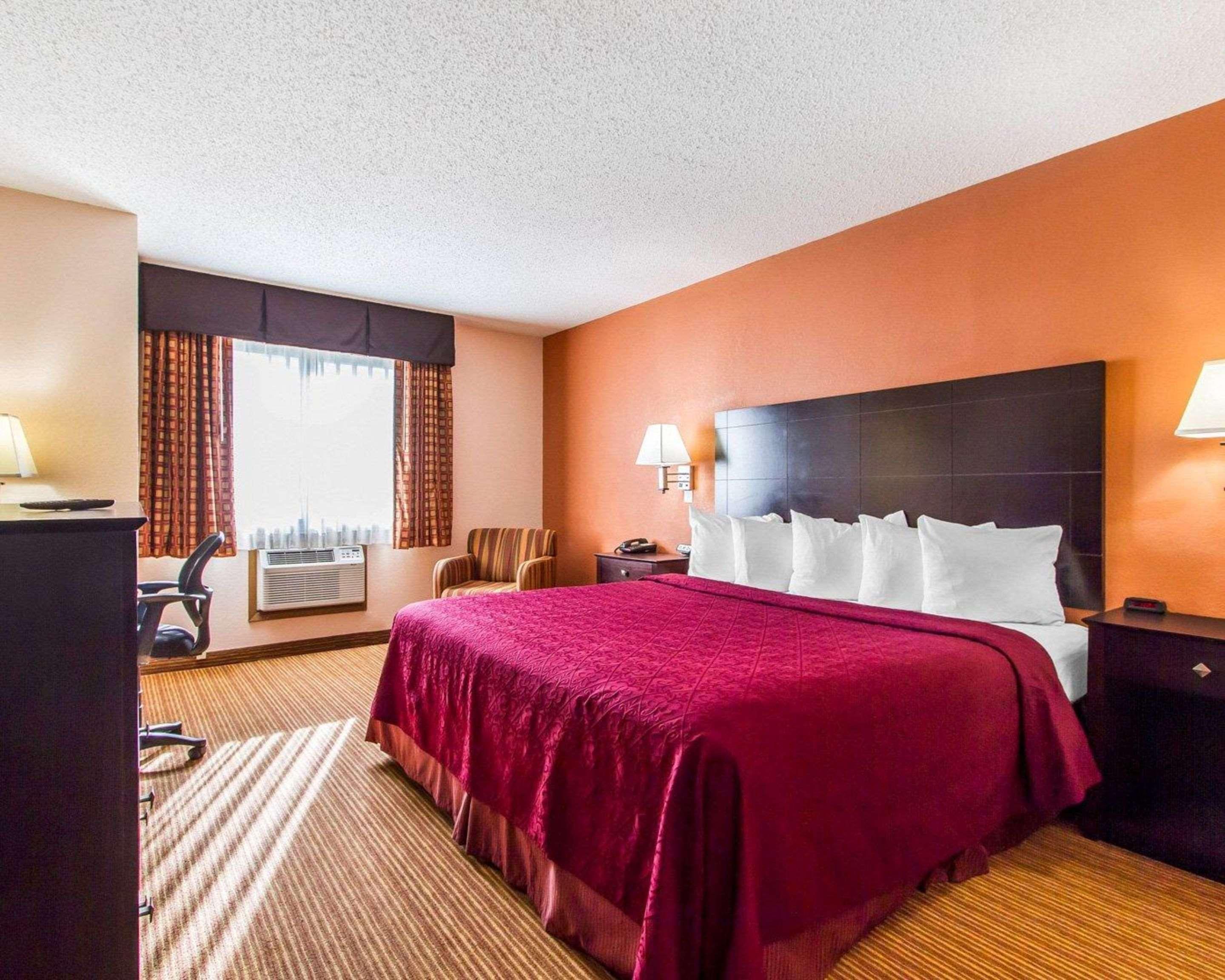 Quality Inn & Suites Ottumwa North Extérieur photo