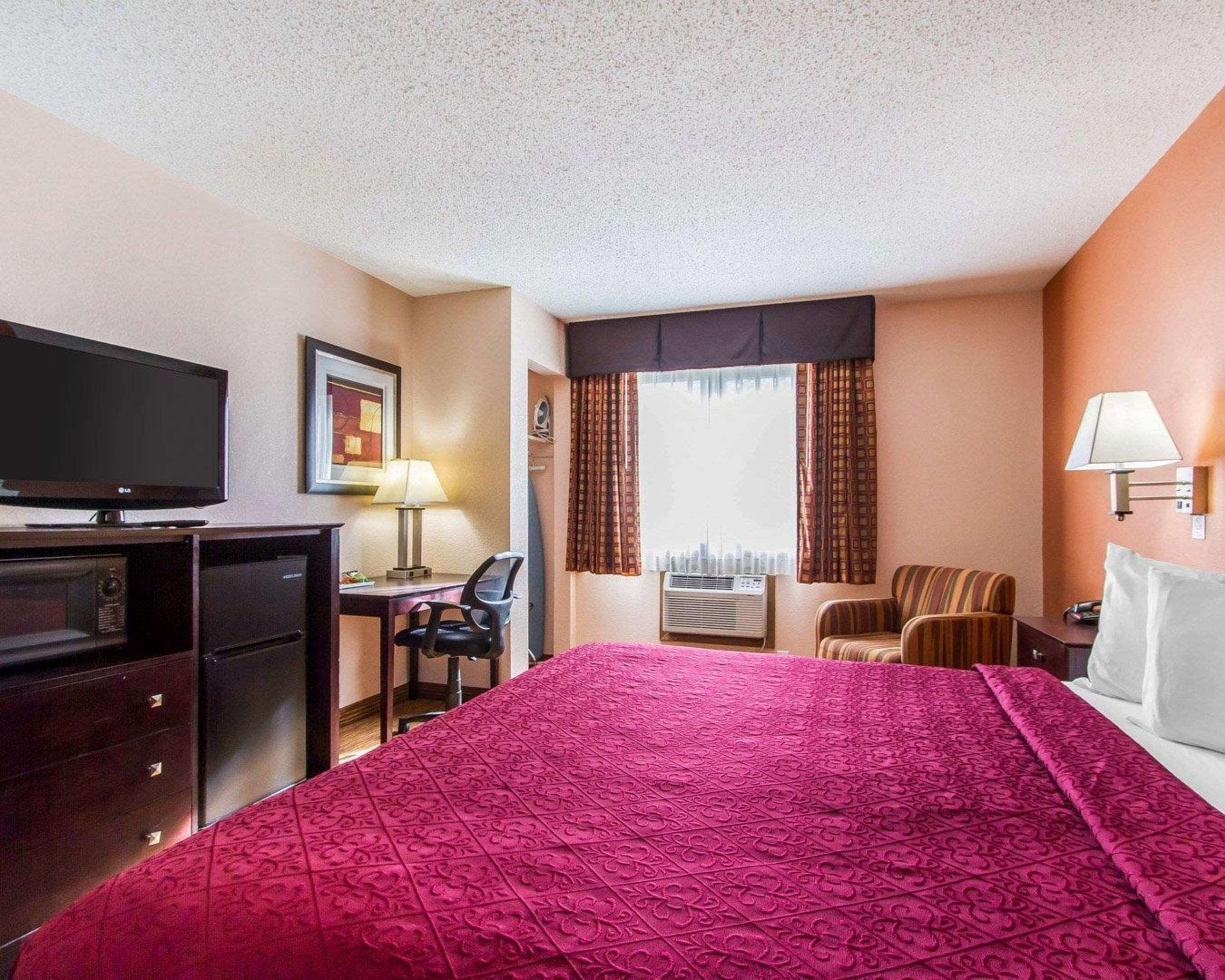 Quality Inn & Suites Ottumwa North Extérieur photo