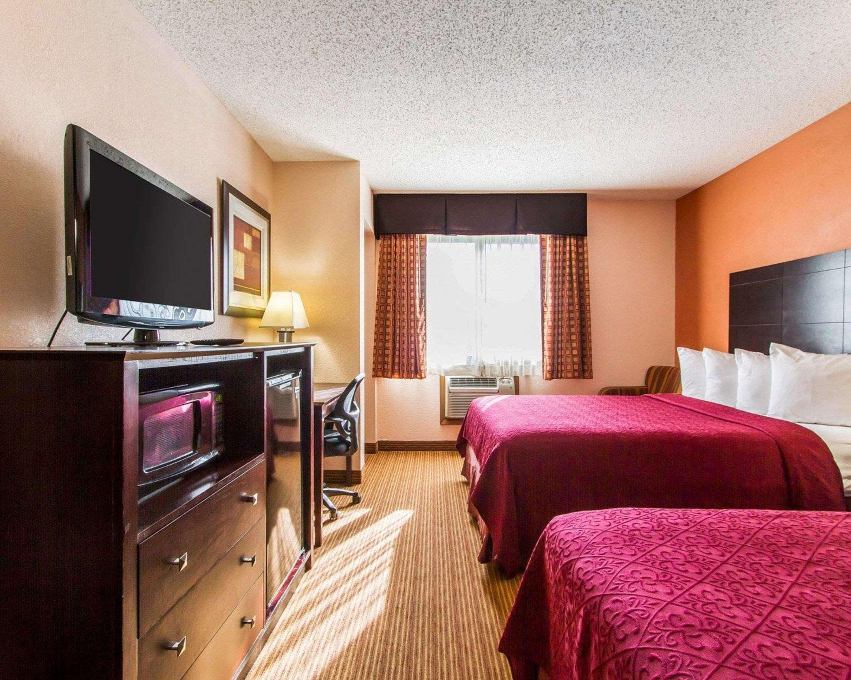 Quality Inn & Suites Ottumwa North Extérieur photo