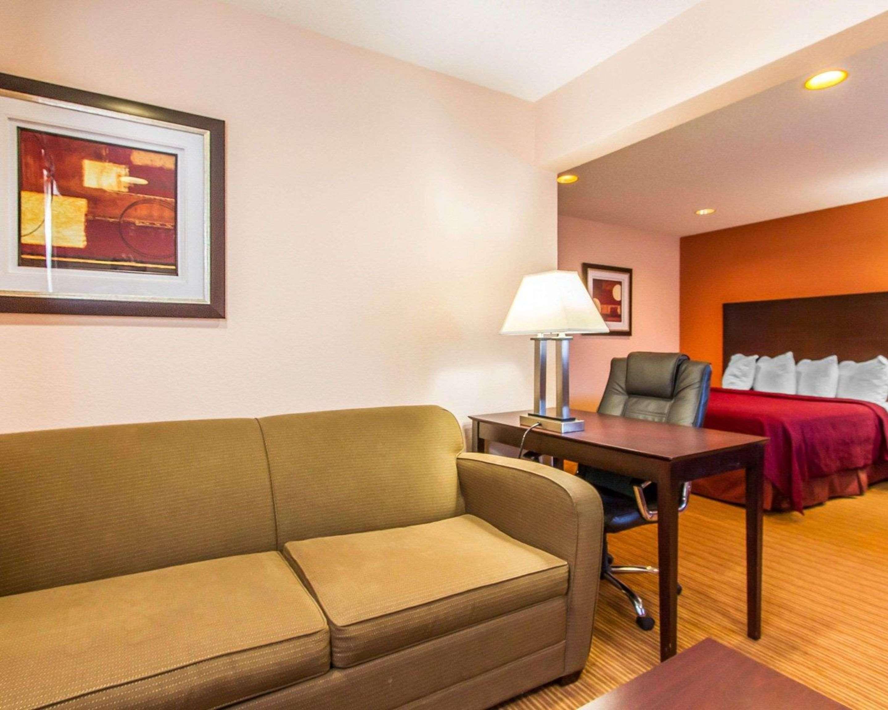 Quality Inn & Suites Ottumwa North Extérieur photo