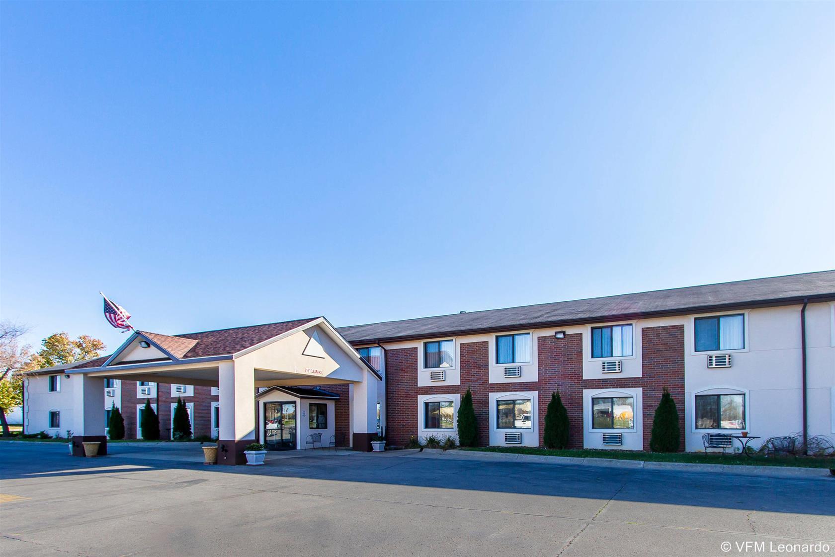 Quality Inn & Suites Ottumwa North Extérieur photo