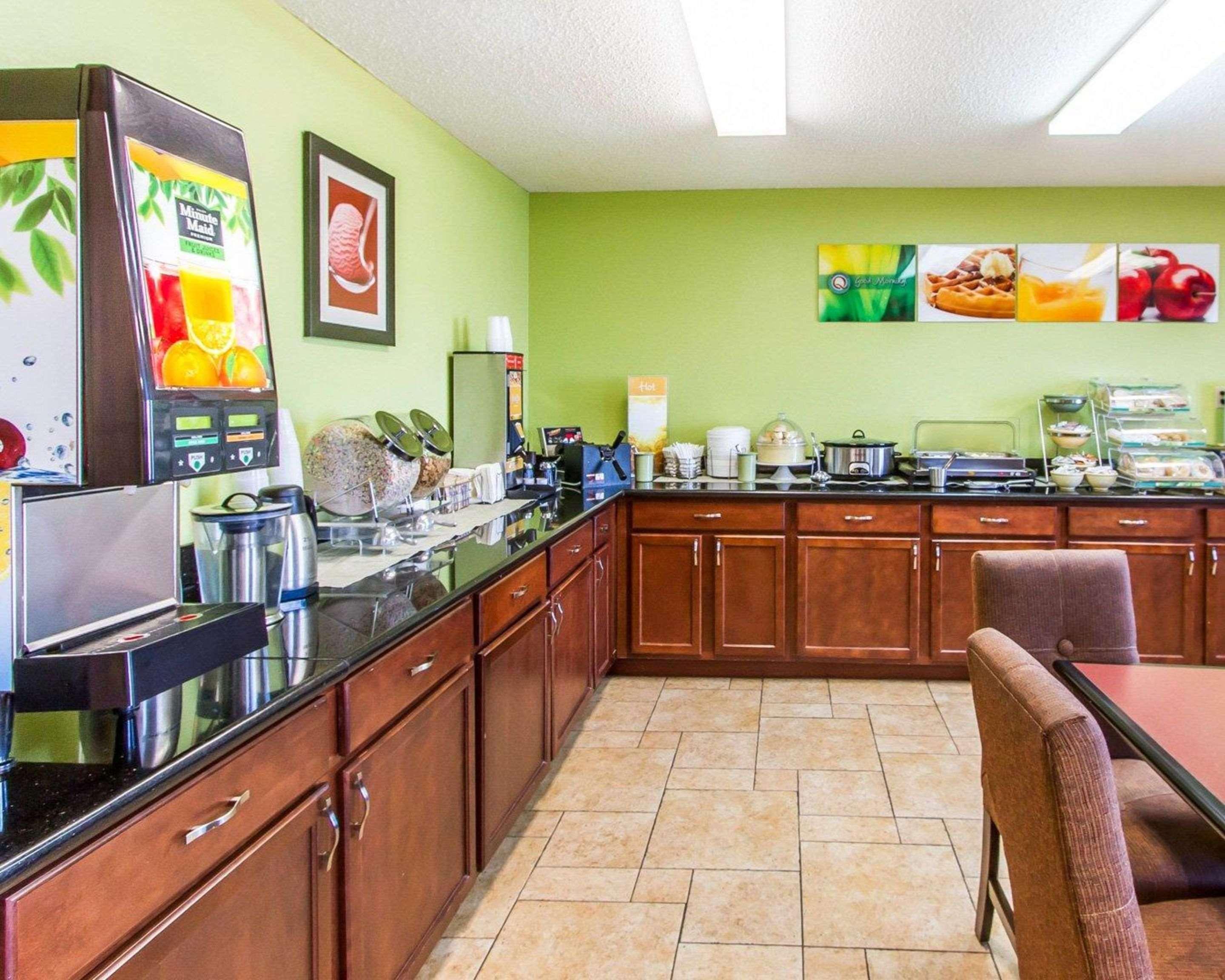 Quality Inn & Suites Ottumwa North Extérieur photo