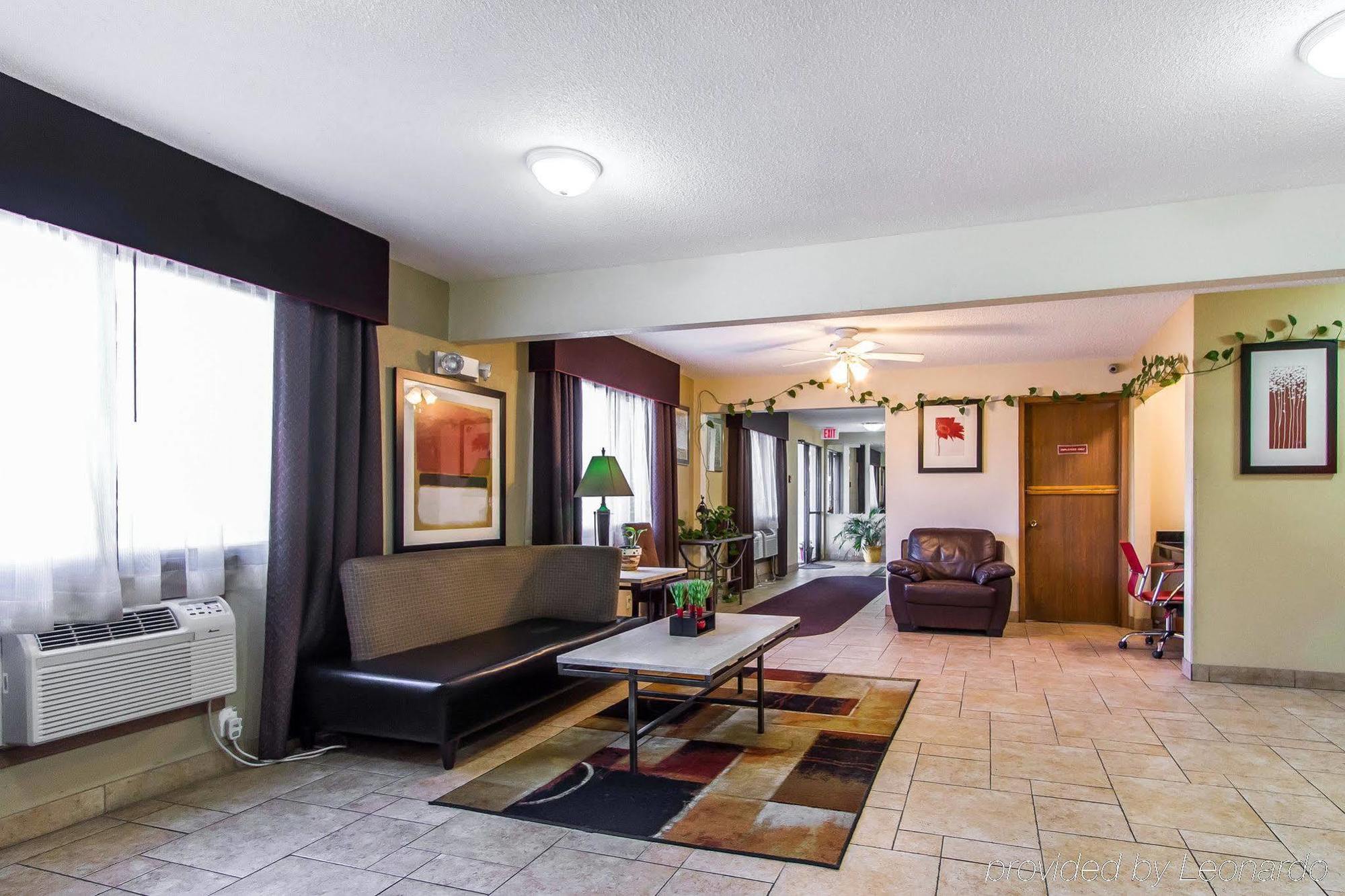 Quality Inn & Suites Ottumwa North Extérieur photo